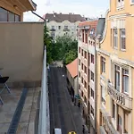 Global Living - Gozsdu - Kazinczy - Center